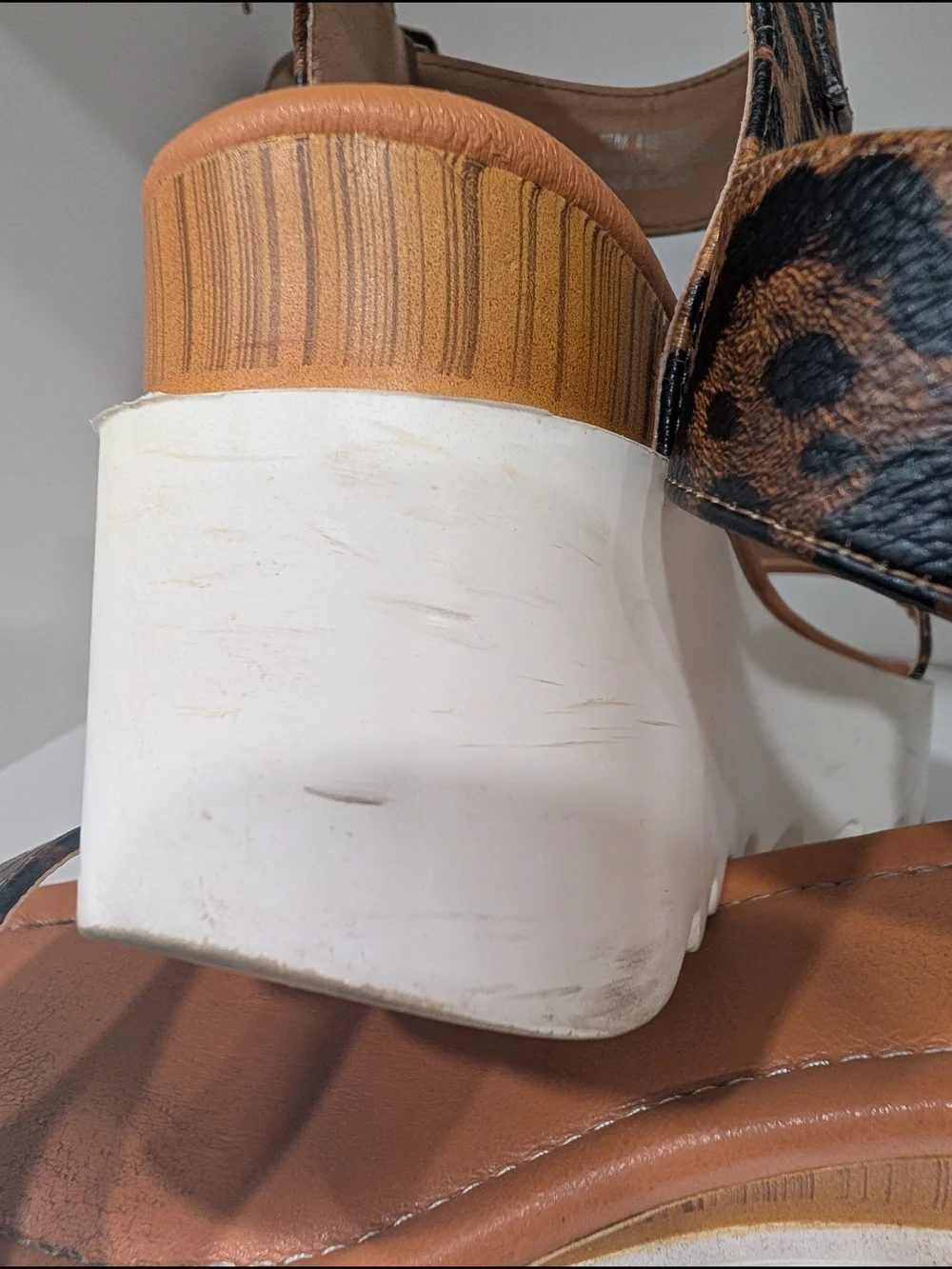 Cato women platform